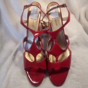 Dana Buchman shoes